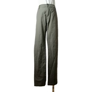 🦎 men's olive green Levi's casual pants with a straight leg fit